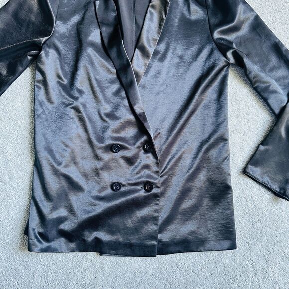 missguided 100% polyester satin blazer in black - Picture 10 of 11